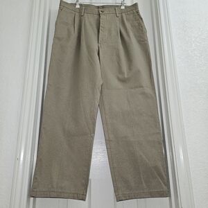 WRANGLER Mens Five Star Premium Khaki Pants, size 36 - Relaxed fit